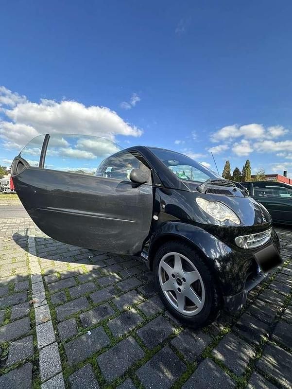 Schwarz Gebraucht 2003 Smart ForTwo Coupé Coupé | 1.150 € (Guter Preis) - Bild 1/4