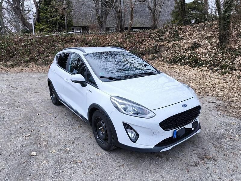 Gebraucht Ford Fiesta Active 101 PS (74 kW) 2019 Weiß Limousine