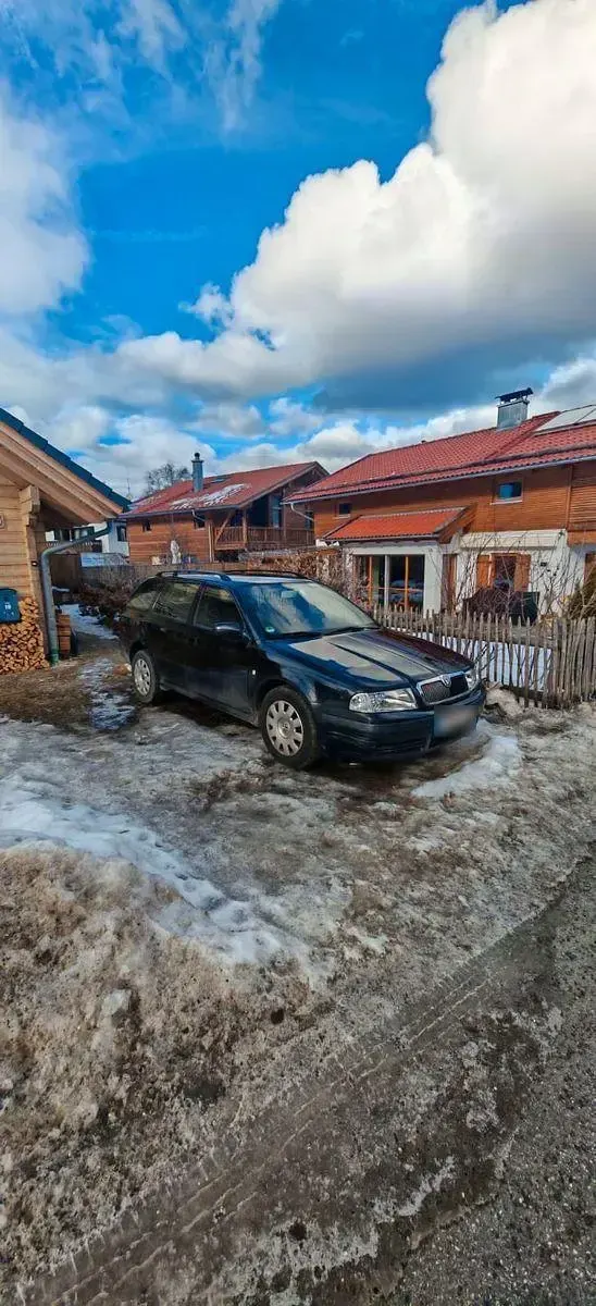 Używany Skoda Octavia 110 KM (80 kW) 2004 Czarny Kombi
