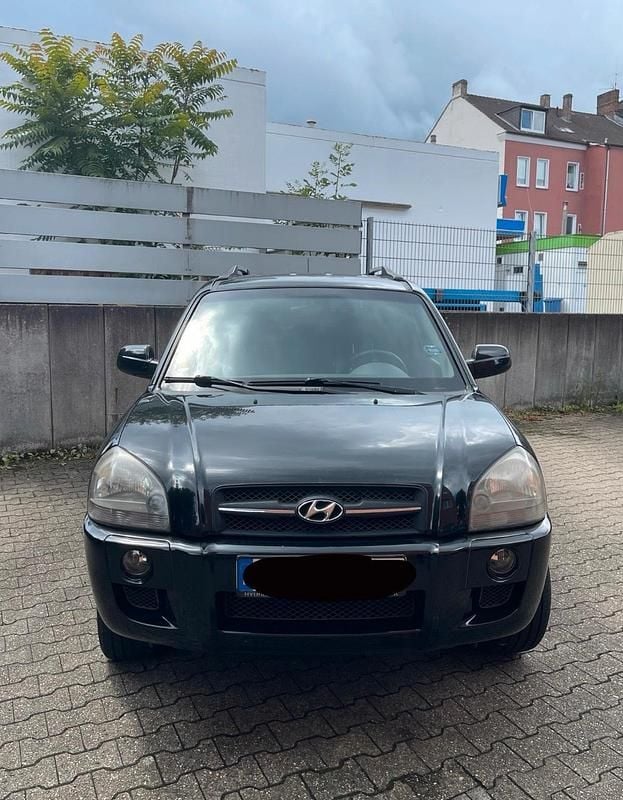 Schwarz Gebraucht 2005 Hyundai Tucson SUV | 1.500 € - Bild 1/4