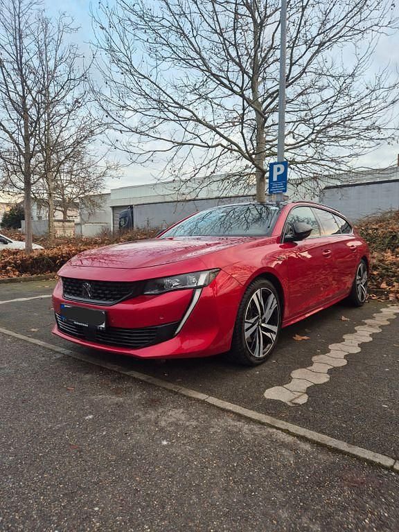 Rot Gebraucht 2019 Peugeot 508 GT Kombi | 19.000 € (Fairer Preis) - Bild 1/4