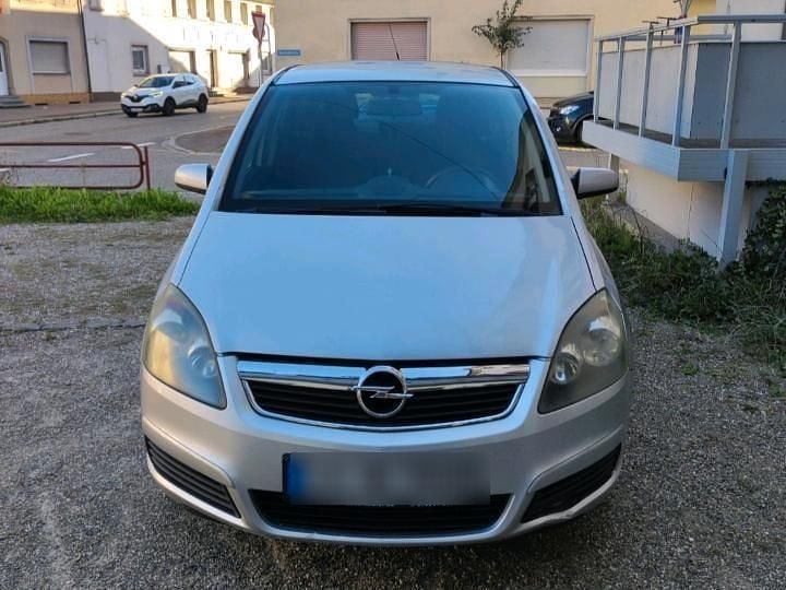 Silber Gebraucht 2007 Opel Zafira Van / Kleinbus | 1.099 € (Superpreis) - Bild 1/4