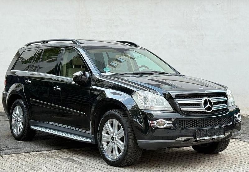Schwarz Gebraucht 2009 Mercedes GL420 SUV | 18.500 € (Teuer) - Bild 1/4
