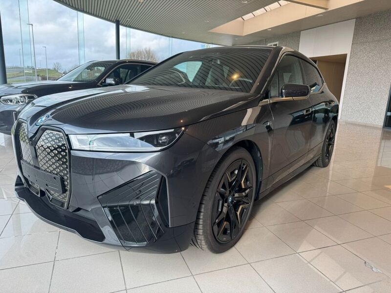 Gebraucht BMW iX Performance 455 kW (619 PS) 2023 Grau SUV