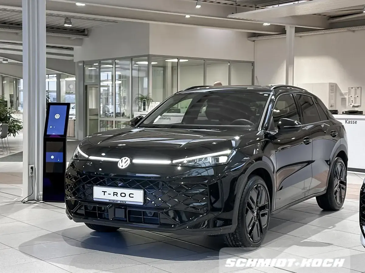 Gebraucht VW T-Roc R-line 150 PS (110 kW) 2026 Grenaldilschwarz (schwarz) SUV