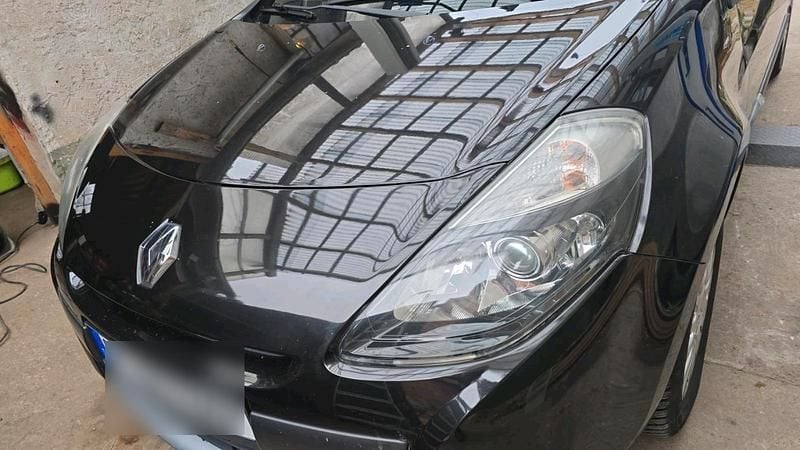 Gebraucht Renault Clio III 128 PS (94 kW) 2010 Schwarz Kleinwagen