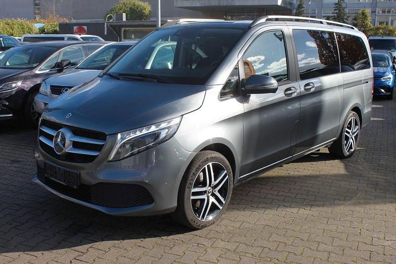 Grau Gebraucht 2021 Mercedes V250 Edition Van / Kleinbus | 42.900 € (Superpreis) - Bild 1/4