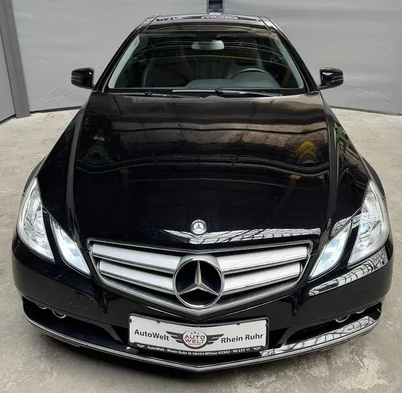 Gebraucht Mercedes E350 AMG line 292 PS (214 kW) 2014 Schwarz  unilack Coupé