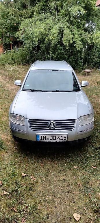 Silber Gebraucht 2005 VW Passat Exclusive Kombi | 4.900 € (Teuer) - Bild 1/4