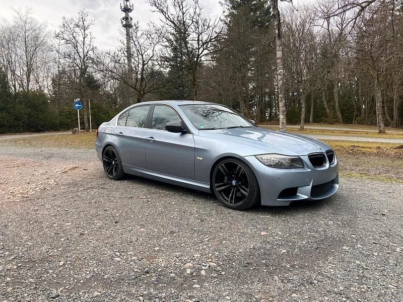 Blau Gebraucht 2008 BMW 335 Performance Limousine | 19.000 € (Fairer Preis) - Bild 1/4