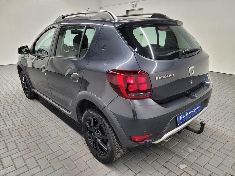 Gebraucht Dacia Sandero Stepway 101 PS (74 kW) 2021 Grau (cometegraumet.) Kleinwagen