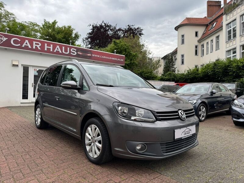 Grau Gebraucht 2014 VW Touran Highline Van / Kleinbus | 11.980 € (Guter Preis) - Bild 1/4