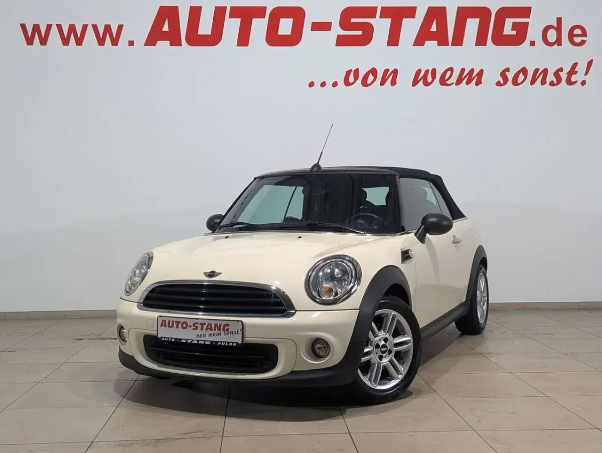 Käytetty Mini One Cabriolet 98 HP (72 kW) 2015 Valkoinen Avoauto
