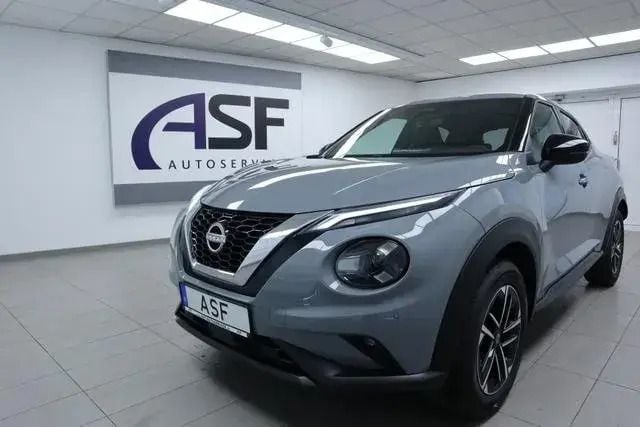 Ceramic grau unilackierung Neu 2024 Nissan Juke N-Connecta SUV | 23.990 € (Fairer Preis) - Bild 1/2