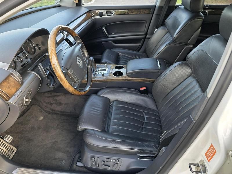 Gebraucht VW Phaeton 239 PS (175 kW) 2009 Limousine