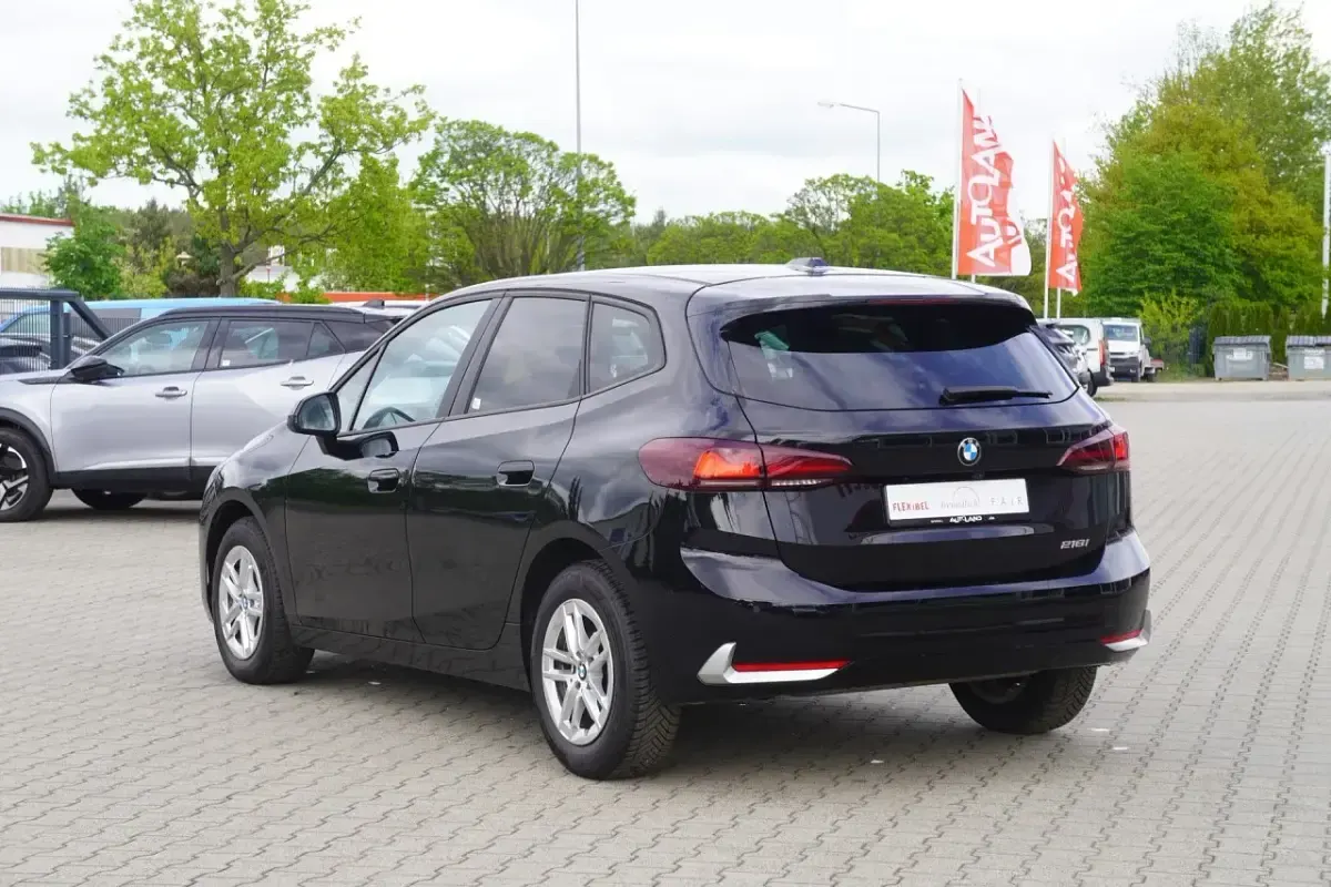 Gebraucht BMW 218 Active Tourer 136 PS (100 kW) 2022 Schwarz Van / Kleinbus