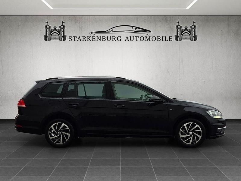 Gebraucht VW Golf VII Join 116 PS (85 kW) 2018 Schwarz Kombi