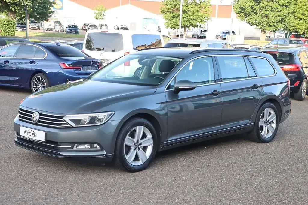 Gebraucht VW Passat 150 PS (110 kW) 2016 Grau Kombi