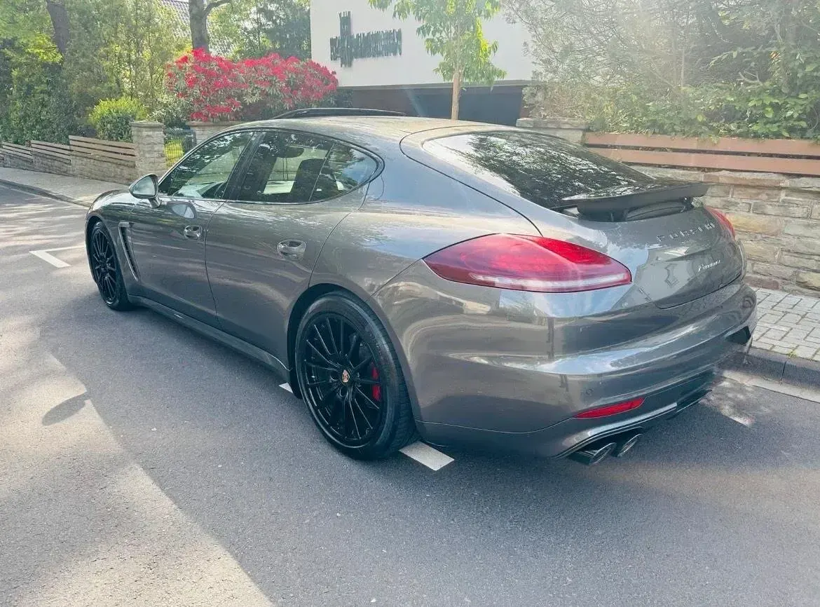 Gebraucht Porsche Panamera 300 PS (220 kW) 2014 Grau Kleinwagen