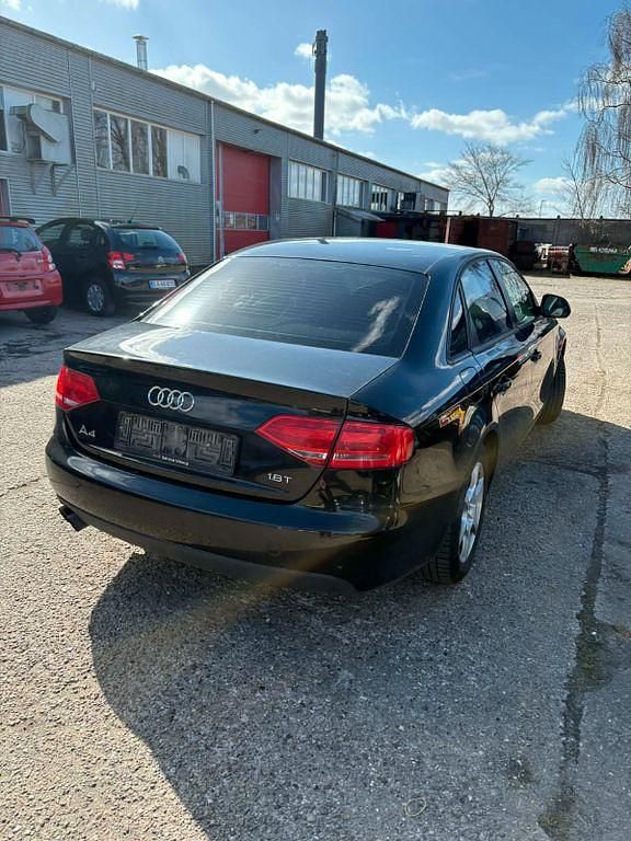Gebraucht Audi A4 Attraction 160 PS (117 kW) 2008 Schwarz Limousine