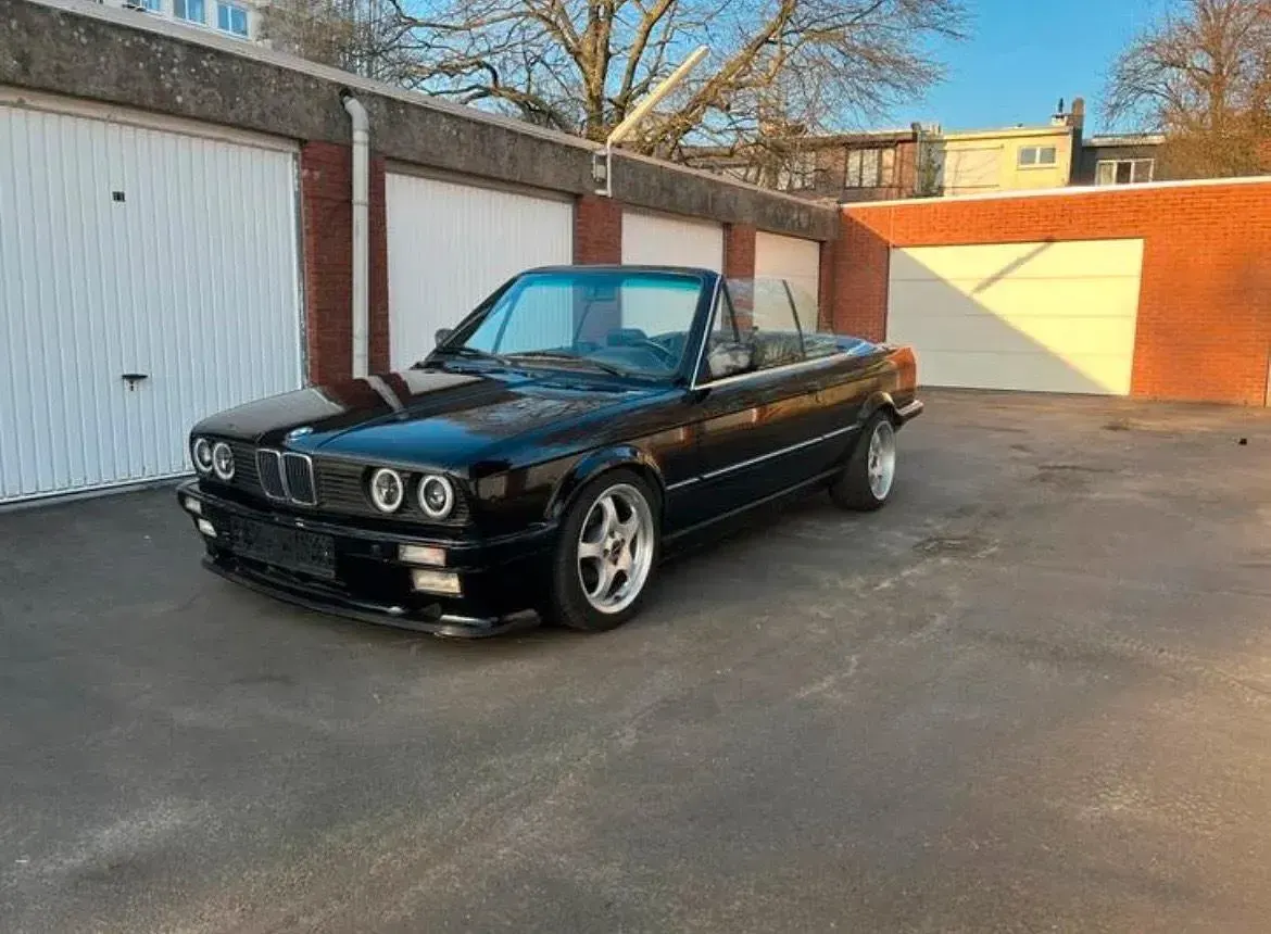 Gebraucht BMW 320 Cabriolet Basis 129 PS (94 kW) 1988 Schwarz Cabrio