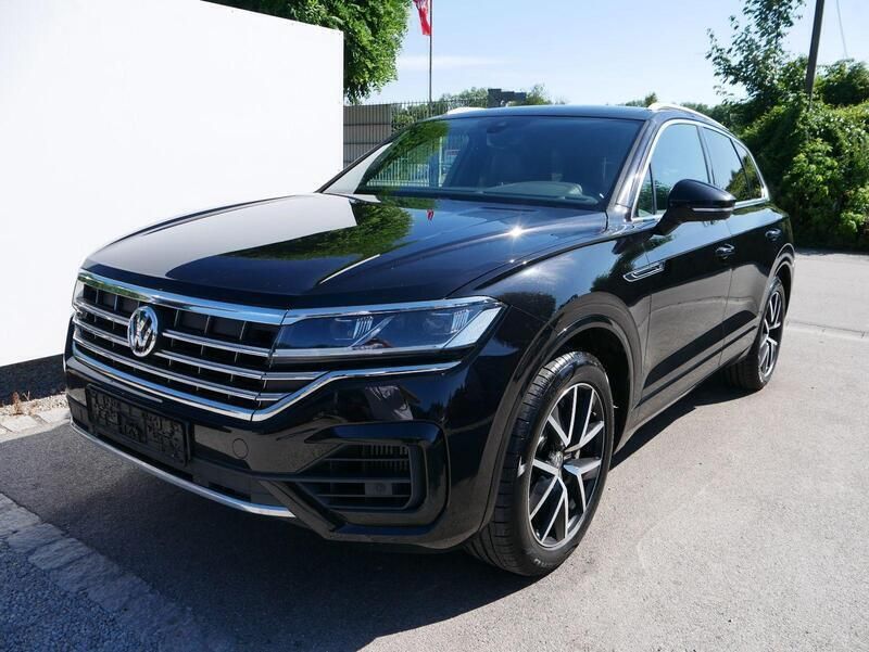 Deepblack perleffekt Gebraucht 2019 VW Touareg R-line SUV | 38.990 € (Guter Preis) - Bild 1/4