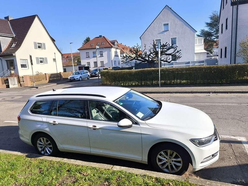 Gebraucht VW Passat 150 PS (110 kW) 2017 Limousine