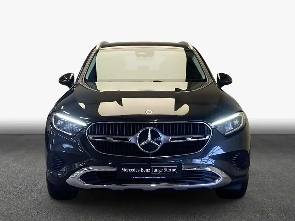 Gebraucht Mercedes GLC220 Avantgarde 197 PS (144 kW) 2025 Graphitgrau metallic SUV