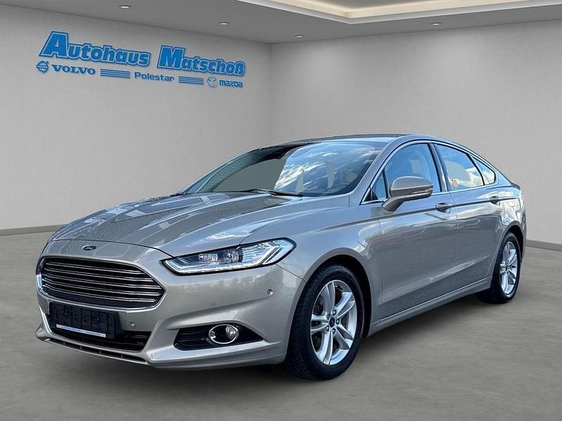 Grau Gebraucht 2016 Ford Mondeo Titanium Limousine | 11.950 € (Fairer Preis) - Bild 1/4