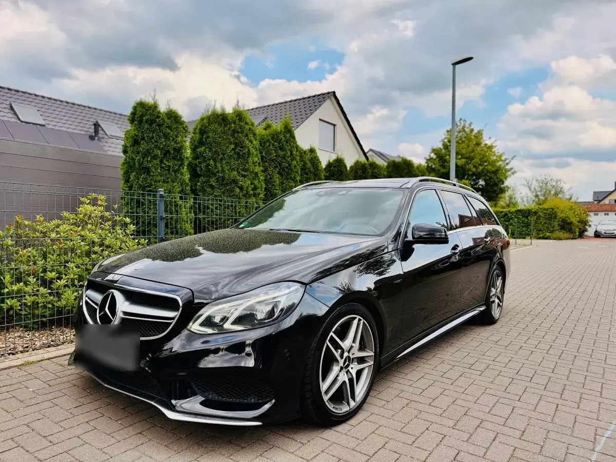 Gebraucht Mercedes E350 AMG 258 PS (189 kW) 2014 Schwarz Kombi