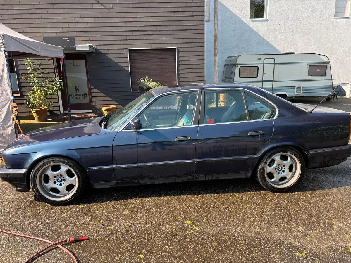 Gebraucht BMW 535 211 PS (155 kW) 2026 Blau Limousine