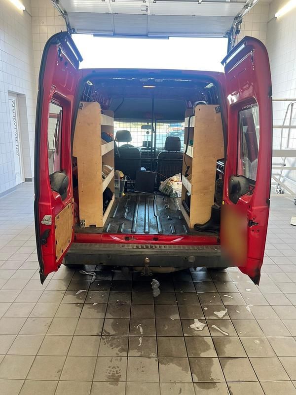 Gebraucht Ford Transit 90 PS (66 kW) 2005 Rot Limousine