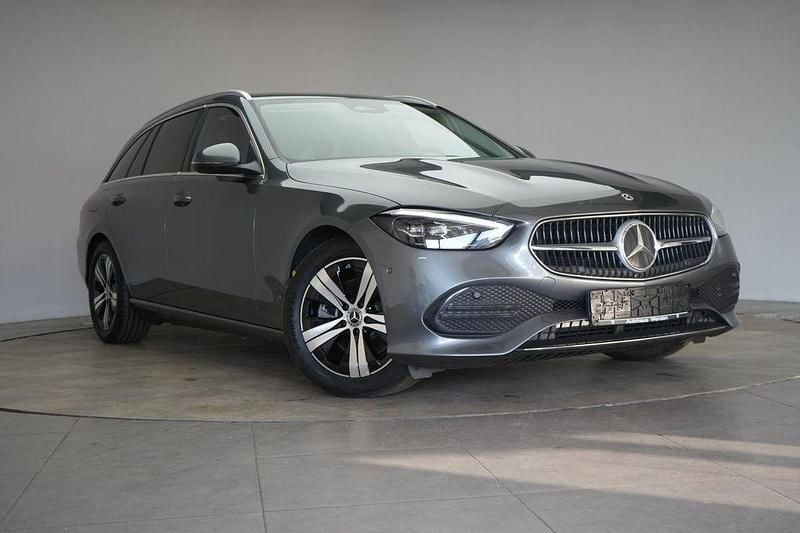 Gebraucht Mercedes C220 Avantgarde 200 PS (147 kW) 2023 Grau Limousine
