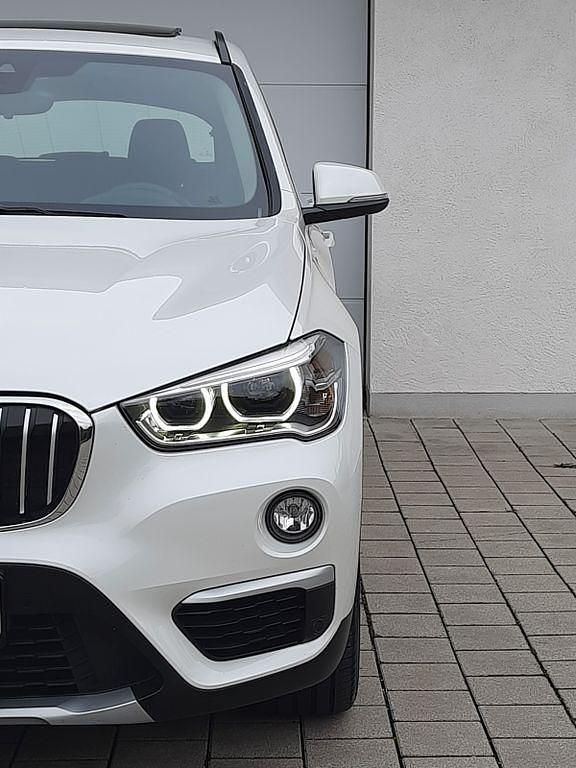Weiß Gebraucht 2018 BMW X1 xLine SUV | 26.499 € (Etwas zu teuer) - Bild 1/4