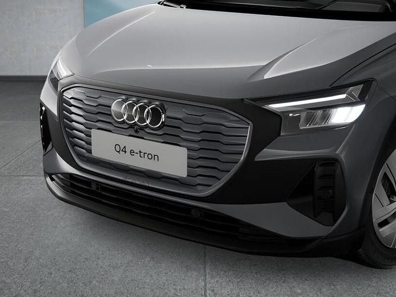 Gebraucht Audi Q4 e-tron 150 kW (204 PS) 2023 Grau SUV