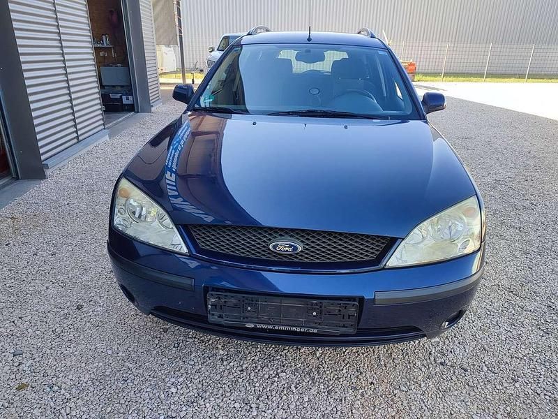 Gebraucht Ford Mondeo Ghia 125 PS (91 kW) 2002 Blau Kombi