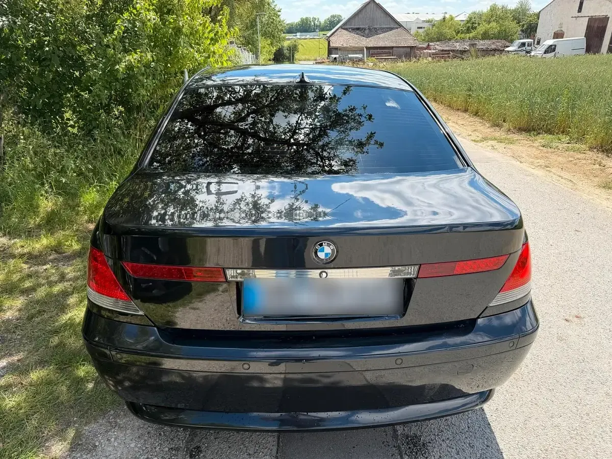 Gebraucht BMW 735 272 PS (200 kW) 2002 Schwarz Limousine