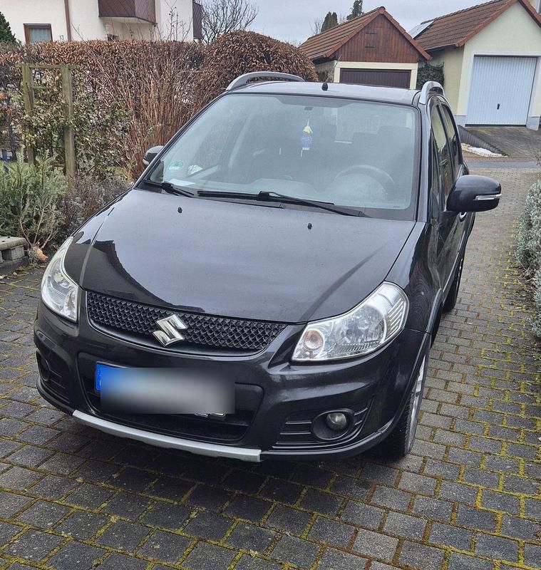 Usado Suzuki SX4 Style 120 HP (88 kW) 2013 Preto Citadino
