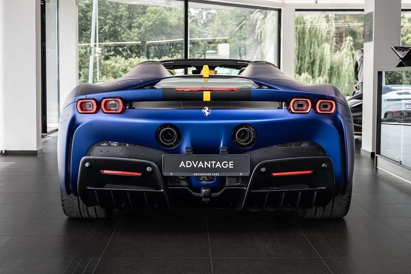 Gebraucht Ferrari SF90 2023 Blau Cabrio