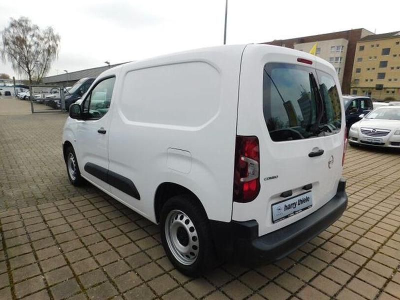 Gebraucht Opel Combo Selection 110 PS (80 kW) 2020 Andere Van / Kleinbus