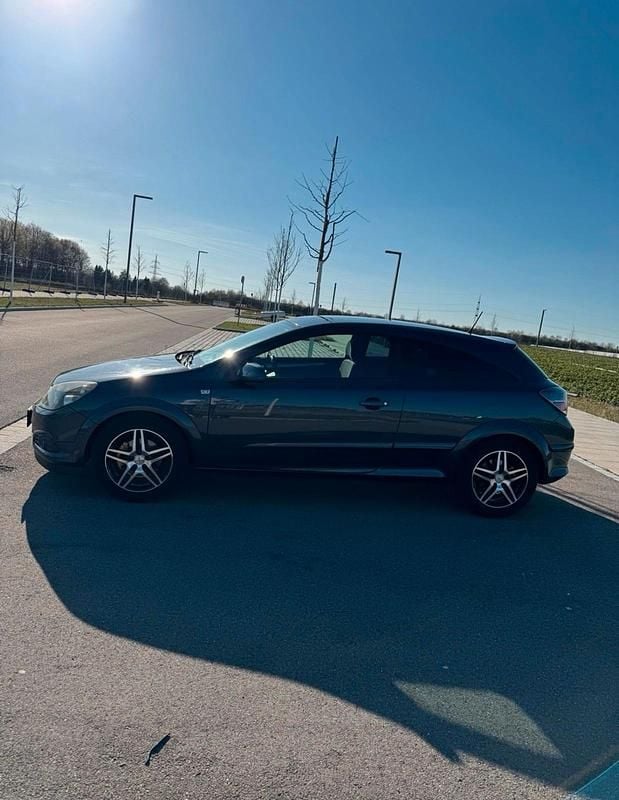 Gebraucht Opel Astra GTC 90 PS (66 kW) 2008 Blau Kleinwagen
