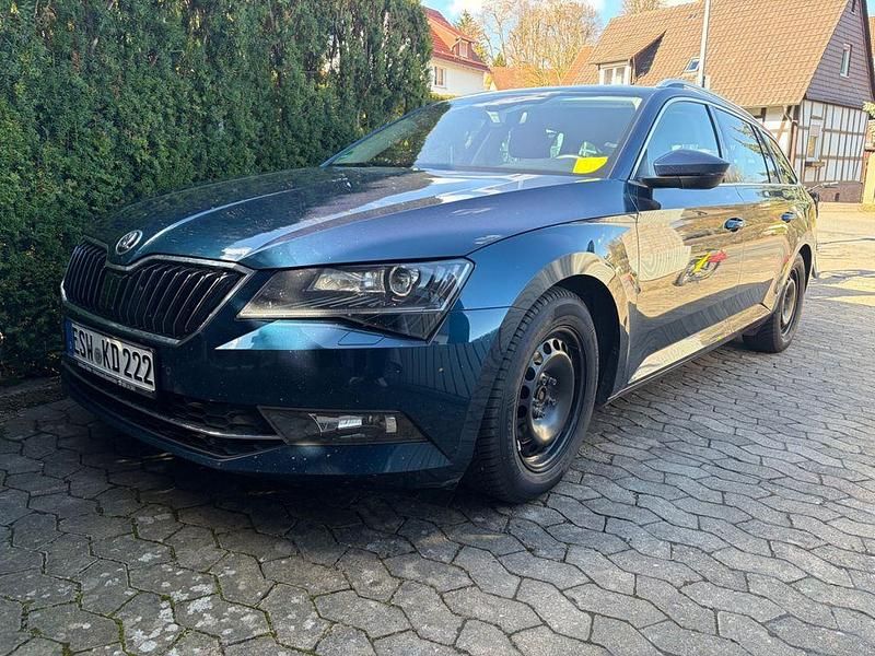 Gebraucht Skoda Superb Style 150 PS (110 kW) 2017 Blau Kombi