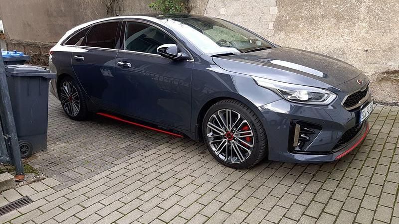 Gebraucht Kia ProCeed GT 204 PS (150 kW) 2021 Grau Kombi