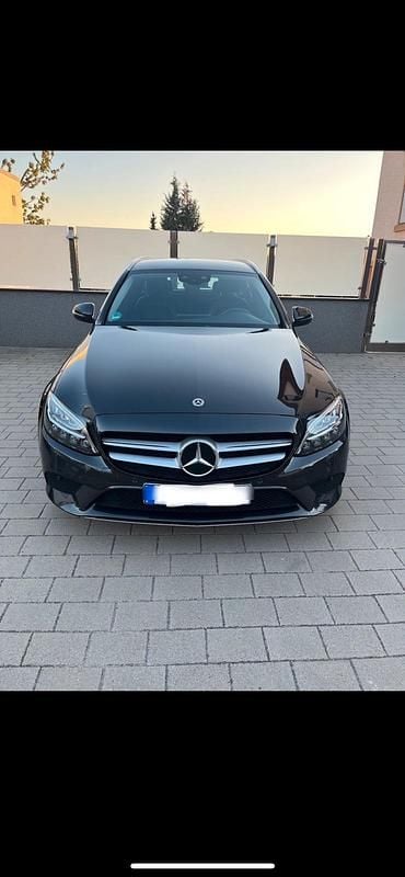 Grau Gebraucht 2020 Mercedes C200 Kombi | 21.499 € (Superpreis) - Bild 1/4