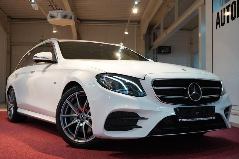 Gebraucht Mercedes E300 AMG 245 PS (180 kW) 2019 Weiß Limousine