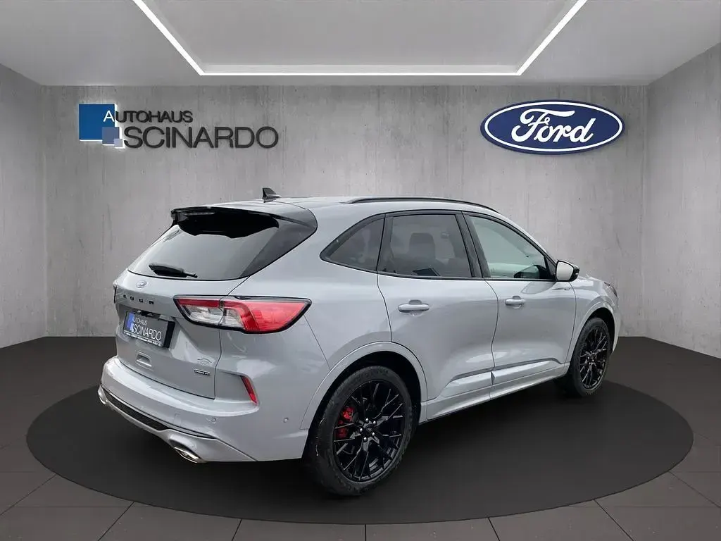 Gebraucht Ford Kuga 190 PS (139 kW) 2024 Grau SUV