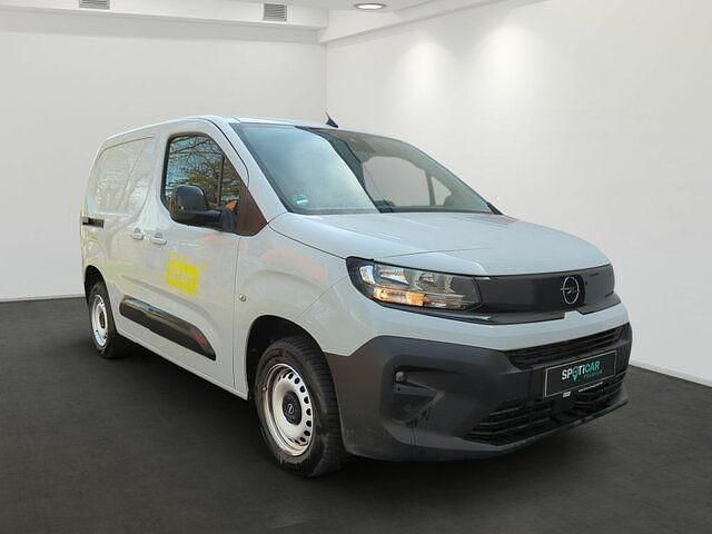 Gebraucht Opel Combo 102 PS (75 kW) 2024 Kaolin weiss Van / Kleinbus