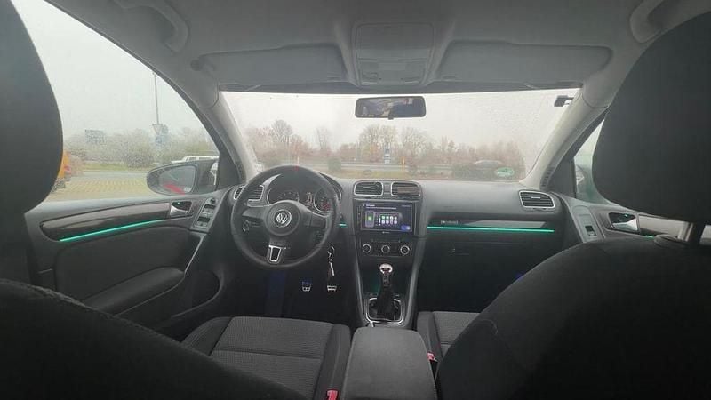 Second-hand VW Golf VI Comfortline 80 CP (58 kW) 2009 Negru Hatchback