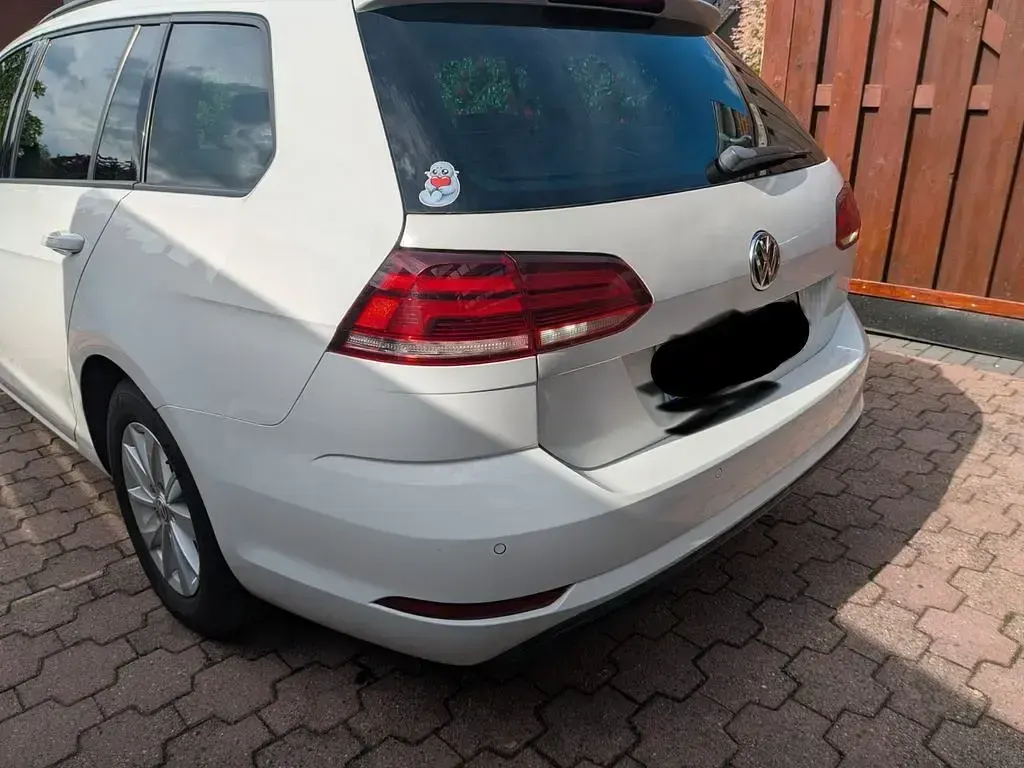 Gebraucht VW Golf VII 125 PS (91 kW) 2018 Weiß Kombi