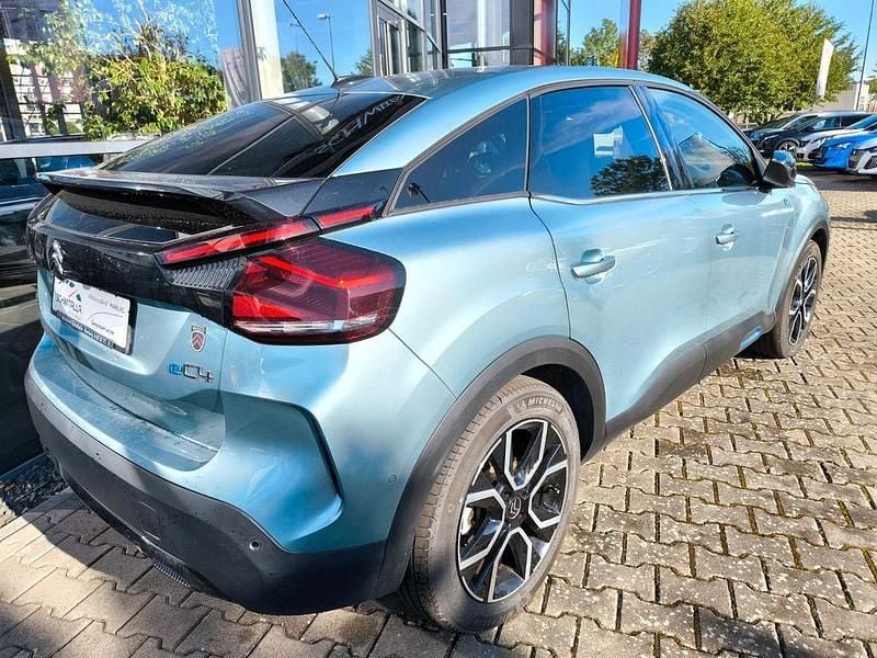 Używany Citroën e-C4 Shine 100 kW (136 KM) 2021 Niebieski Sedan/Limuzyna